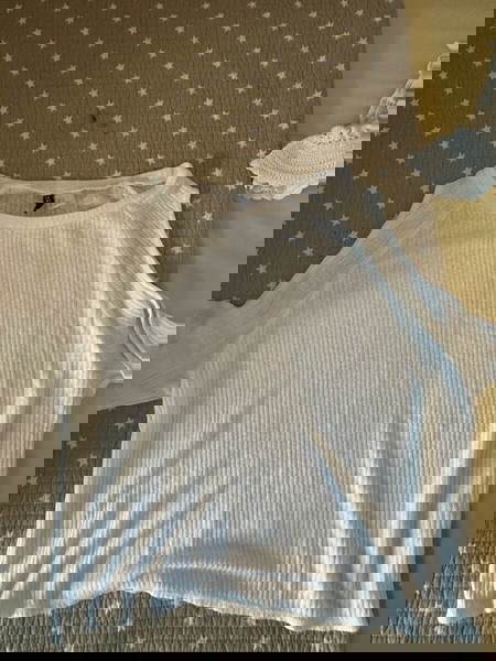 Μπλουζακι H&M με εξω τους ωμους