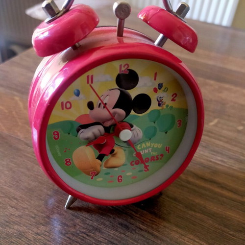 Mickey Mouse analog table clock used