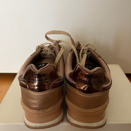 Women's athletic shoes used, size 38, pink gold