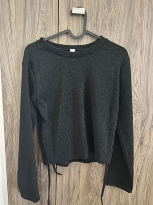 Μπλούζα μαύρη one size σαν καινούργια με σουρές για crop top