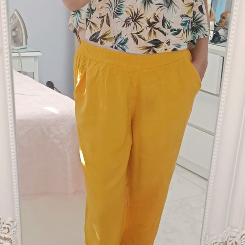 Cool Yellow Pants like new with elastic waist and cuffs