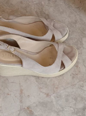 Beige platform sandals size 38