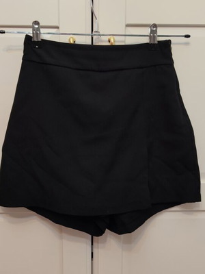 Skort black, size XS, like new