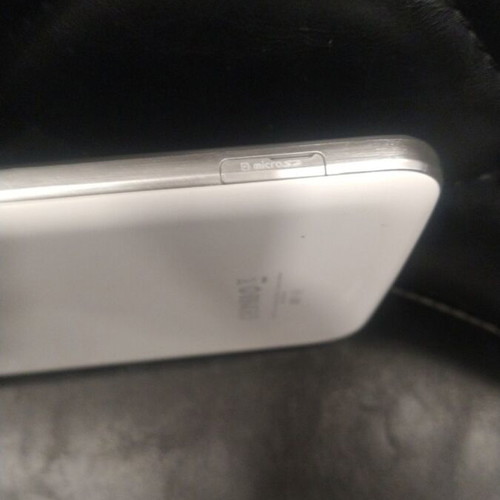 Samsung Galaxy Tab 3 7.0 SM-T210 tablet like new