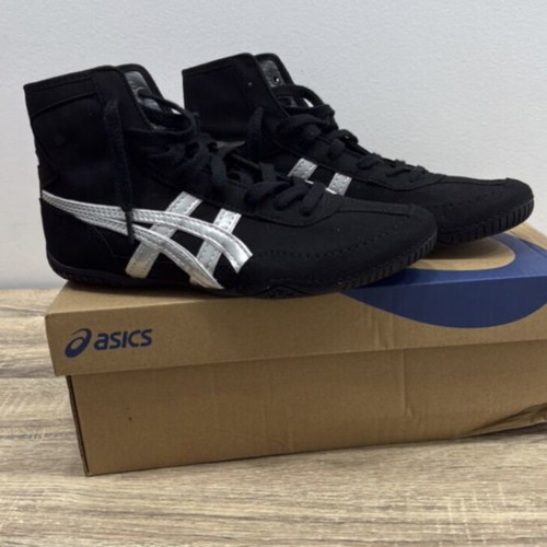Asics Exeos wrestling and boxing shoes like new, size 23.0cm/37