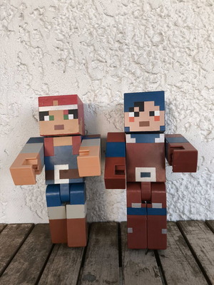 Minecraft Dungeons φιγούρες Valorie και Hex 22cm, 2 τμχ σαν καινούργιες