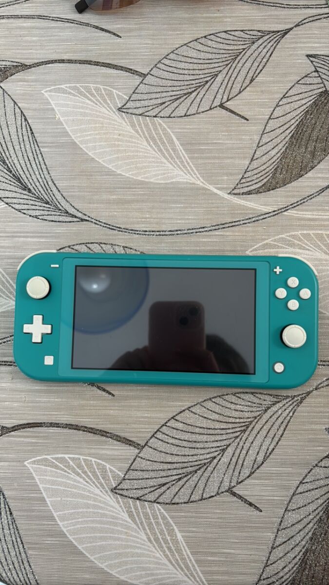 Nintendo Switch Lite used with charger… - € 150,00 - Vendora.cy
