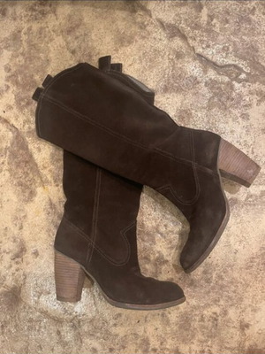 Leather cowboy style boots, brown, size 37