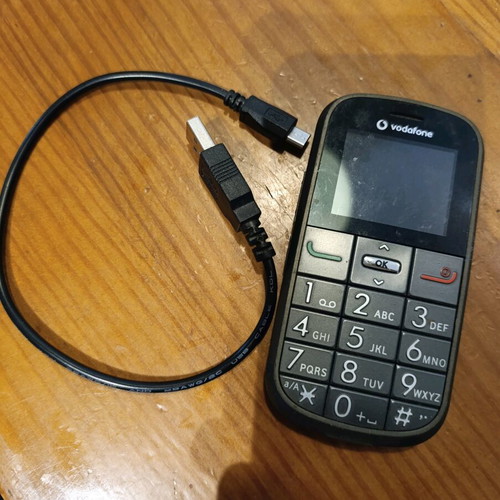 Vodafone mobile phone like new, ideal for seniors