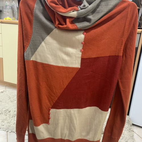 Women's turtleneck sweater like new, beige and red, size S