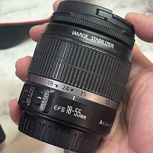 Canon 700D used with two lenses 18-55 and 24mm, two batteries