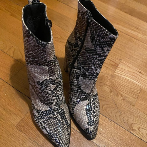 Booties new unworn size 37