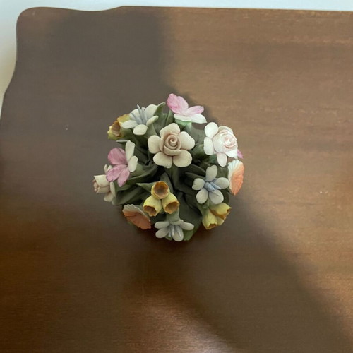 Vintage Fullin Mollica Capodimonte flower bouquets set of 2, new