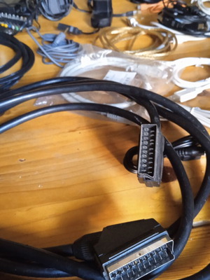 Cables USB, adaptors, Ethernet cables like new, all or separate