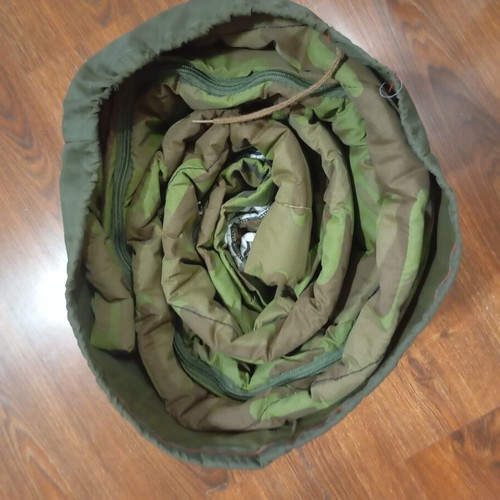 Military sleeping bag new, Woodland camouflage, envelope type with carrying sack