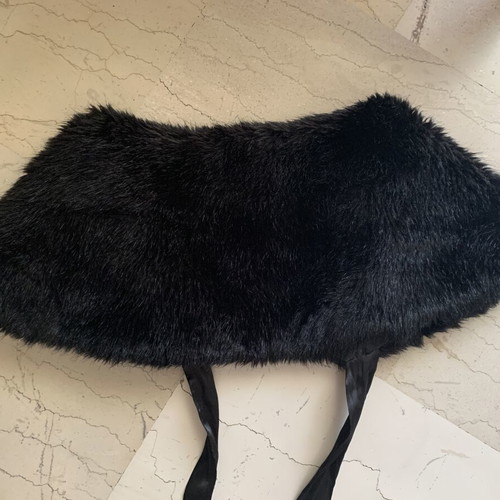 Fur collar like new, black, bow tie closure, not real fur