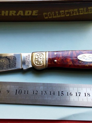 Schrade Limited Edition 2007 Handmade Knife with Bear Engraving Acrylic New