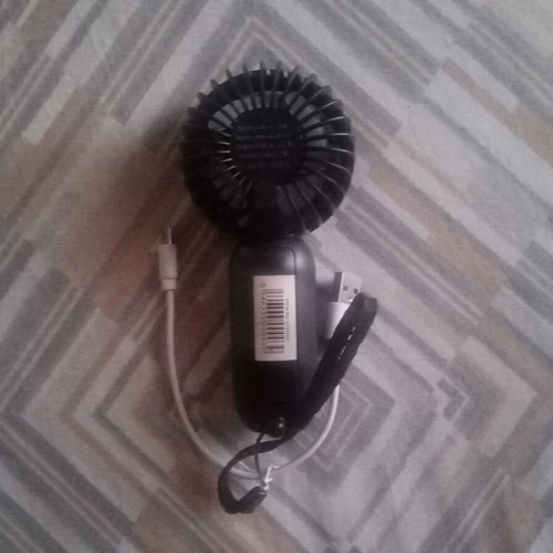 Mini rechargeable fan black, 3 speeds, USB cable, 13cm