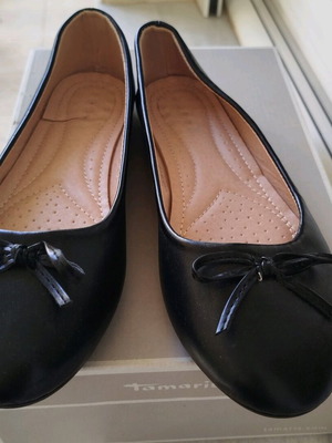 Women's ballerina shoes size 39 like new, black