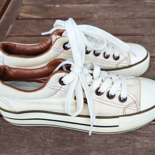 Janessa Sport women's leather shoes size 37 like new beige sneakers