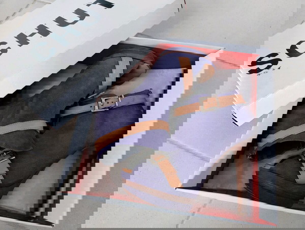 Schutz suede πέδιλα