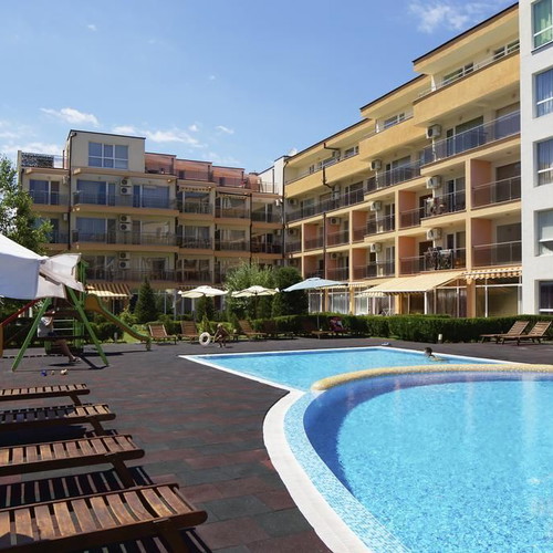 Studio apartment near beach in Sveti Vlas with garden view