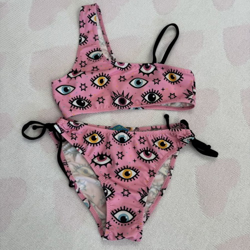Girls' swimsuit and gift flippers