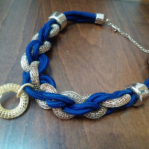 Oversized statement necklace with knitted chains used, blue and gold