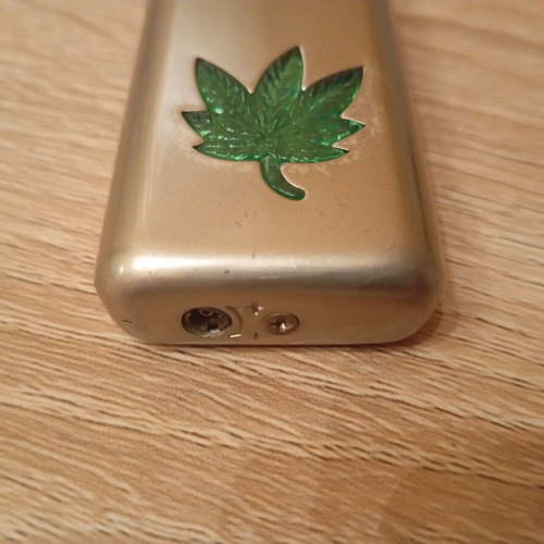 Vintage rare gas lighter like new