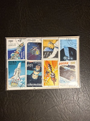 Space Stamp Collection new, 50 collectible stamps with spacecraft and satellites