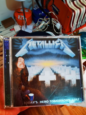 Metallica Live Today's Hero Tomorrow Lost CD like new, metal
