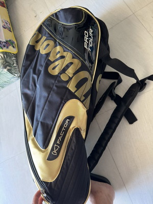 Τσάντα τένις Wilson K Pro Tour Super Six σαν καινούργιο, μαύρο και χρυσό
