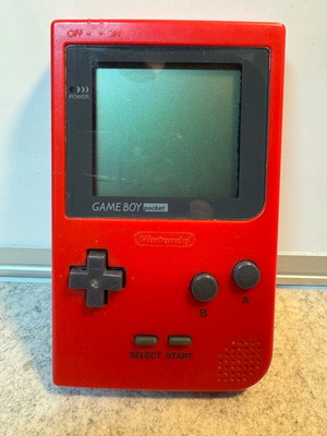 Nintendo Game Boy Pocket red used, tested working