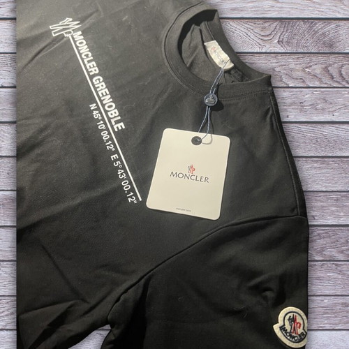 Moncler T Shirt New Black Medium-Large