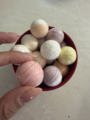 Bath bombs small new, random color