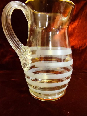 Pitcher like new, vintage 1960s with gold decoration
