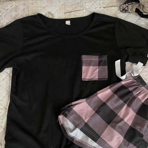 Women's pajama set in good condition, size S, black and pink