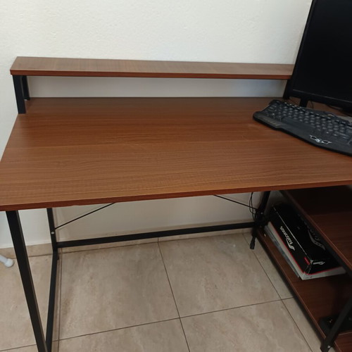 Corner desk like new