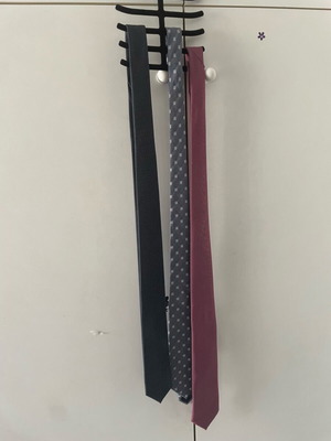 Ties like new, pack of 6