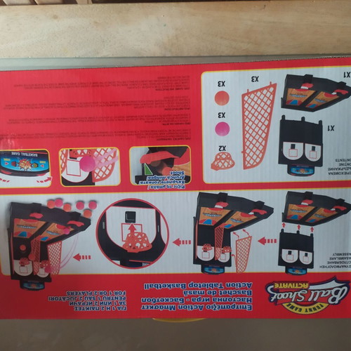 Home Basket tabletop game like new for fun and action