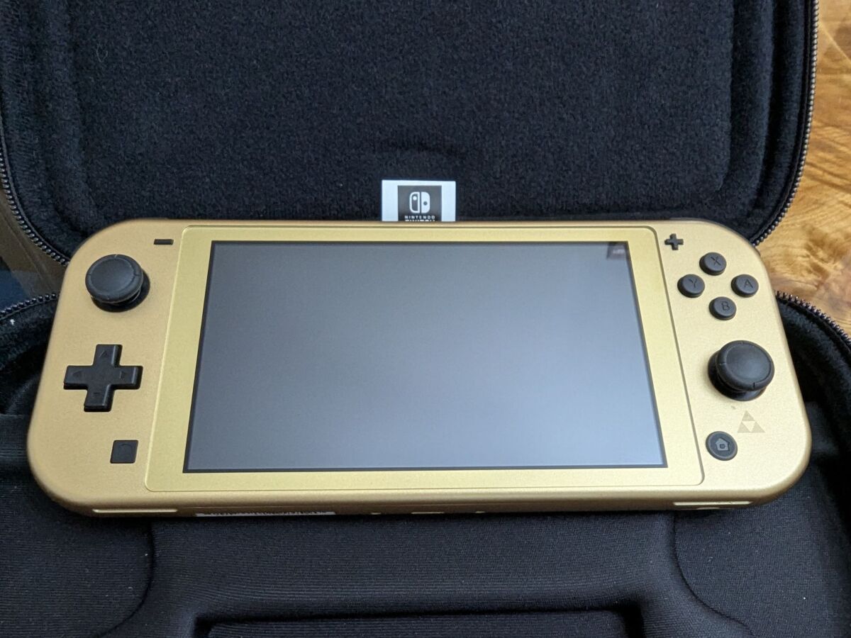 Nintendo Switch Lite Hyrule Edition… - € 260,00 - Vendora.cy