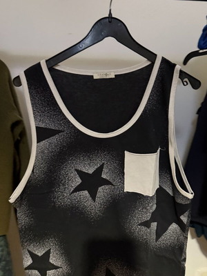 Charman sleeveless black shirt with white details size L like new