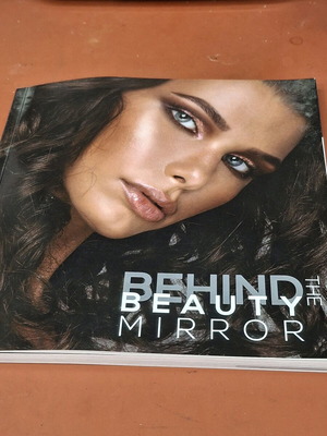 Βιβλιο για makeup artists
