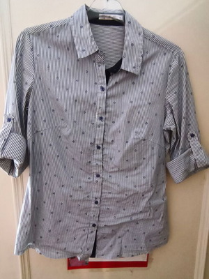 Shirt like new, cotton, white and blue, size S