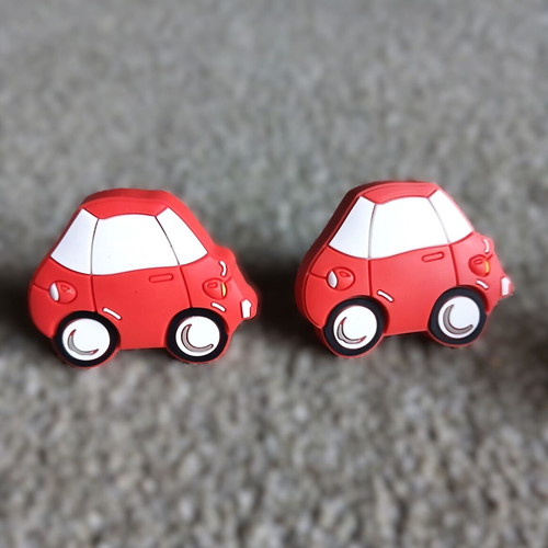 Children's furniture knobs used, set of 15 with designs