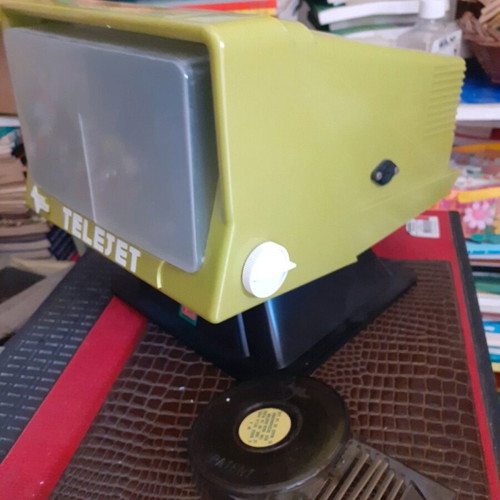 Projector and viewer like new with battery or power supply