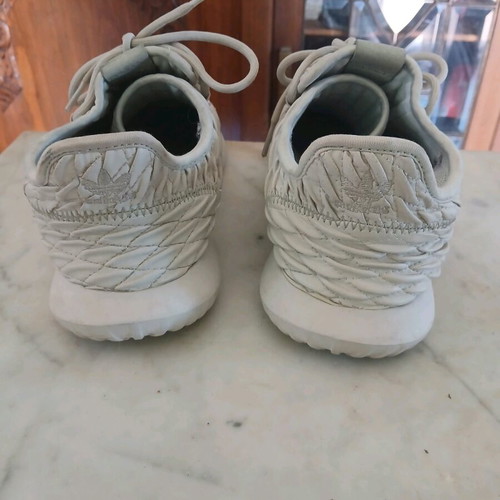 Adidas athletic shoes used, size 40, beige