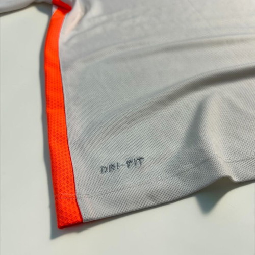 Nike Juventus FC Vintage Y2K 2014-2015 Training T-shirt white orange size M like new