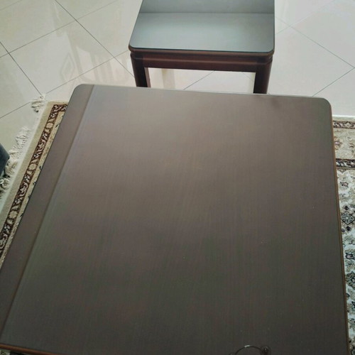Wooden living room coffee table set like new with protective glass