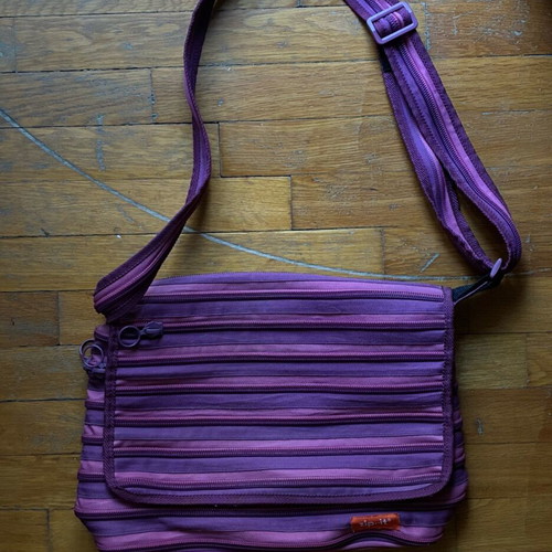 Y2K crossbody bag pink and purple zip-it like new